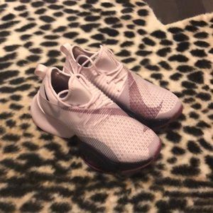 Never worn Nike super rep size 8